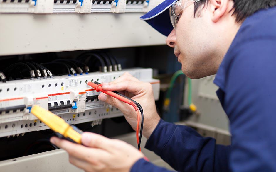électricien urgence Paris 8